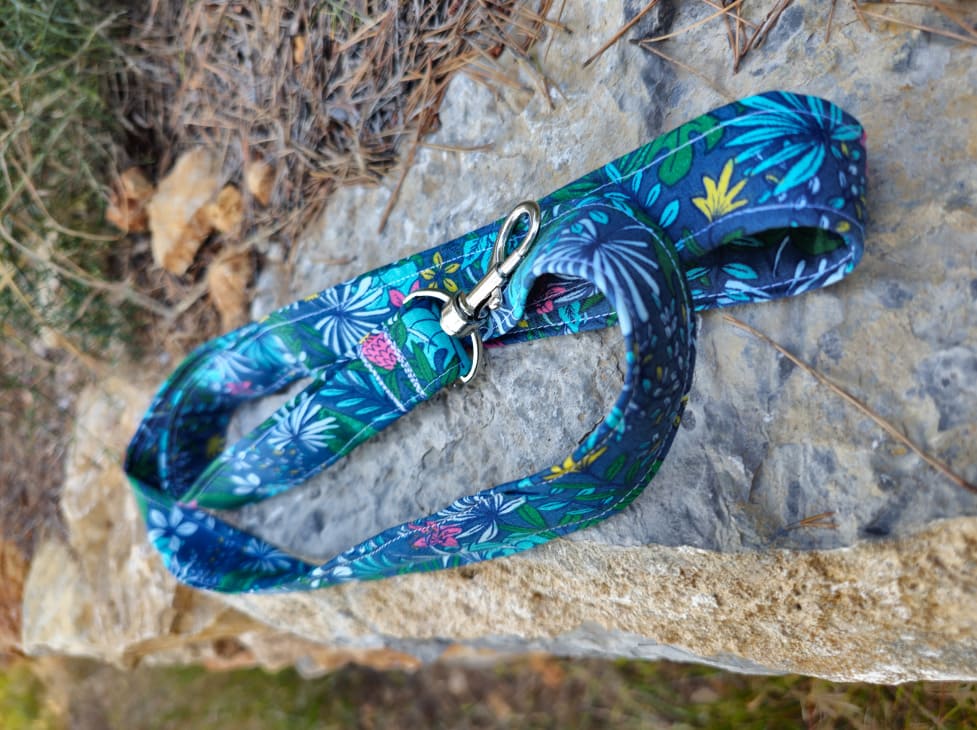 laisse pour chien tropical