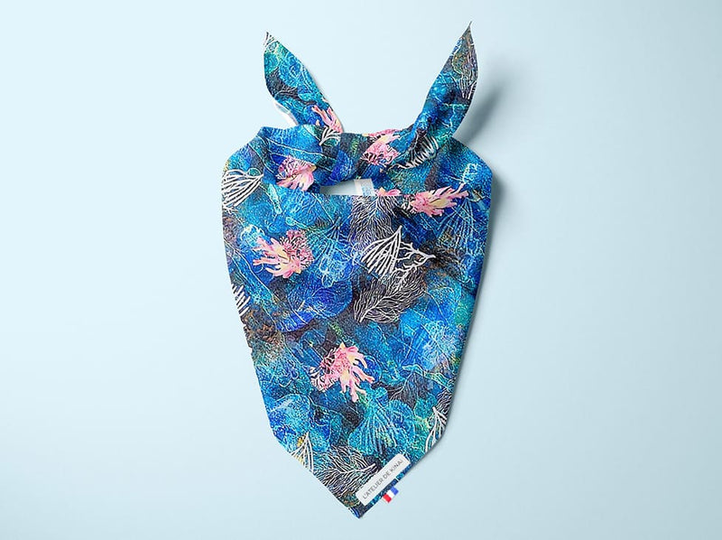 Bandana personnalisé pour chien corail